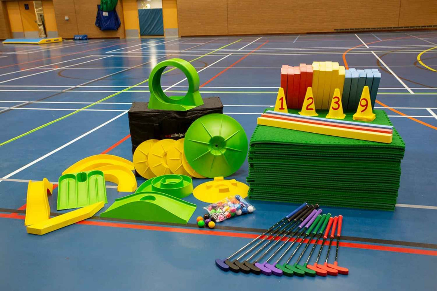 whats included in funsize mini golf course - my mini golf obstacles, putters, balls, astro tiles, bumpers and cones