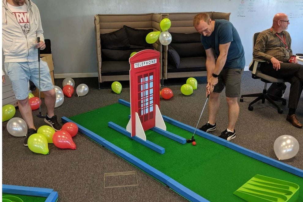 Mini Finger Golf Course Mini Golf Course Bundle – Putterfingers.com