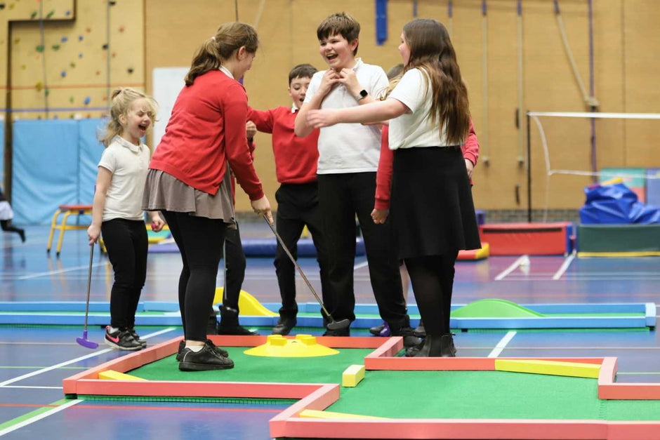 Mini Golf Courses for Schools – Putterfingers.com