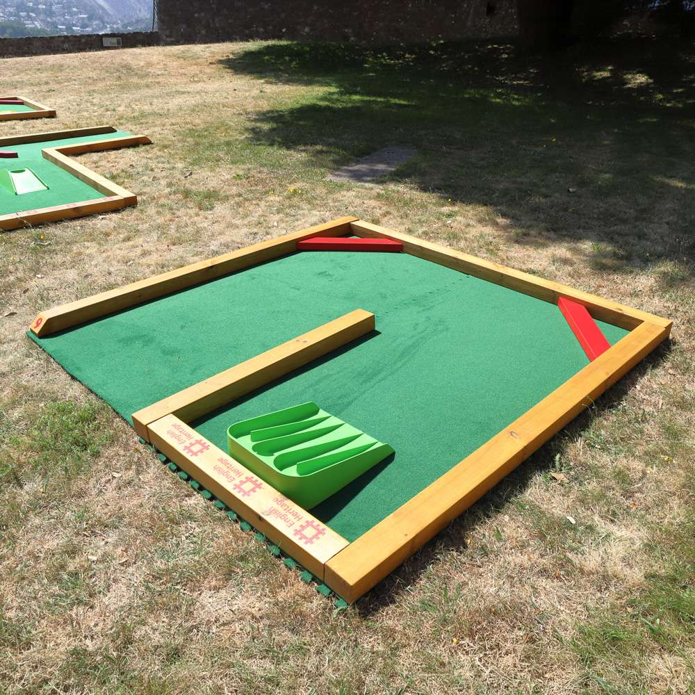 Signature Pro – 9-Hole Semi-Permanent Mini Golf Course