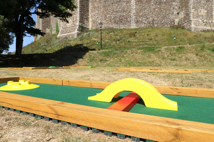 Classic Pro – 6-Hole Semi-Permanent Mini Golf Course