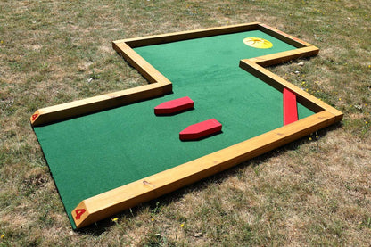 Essential Pro – 4-Hole Semi-Permanent Mini Golf Course