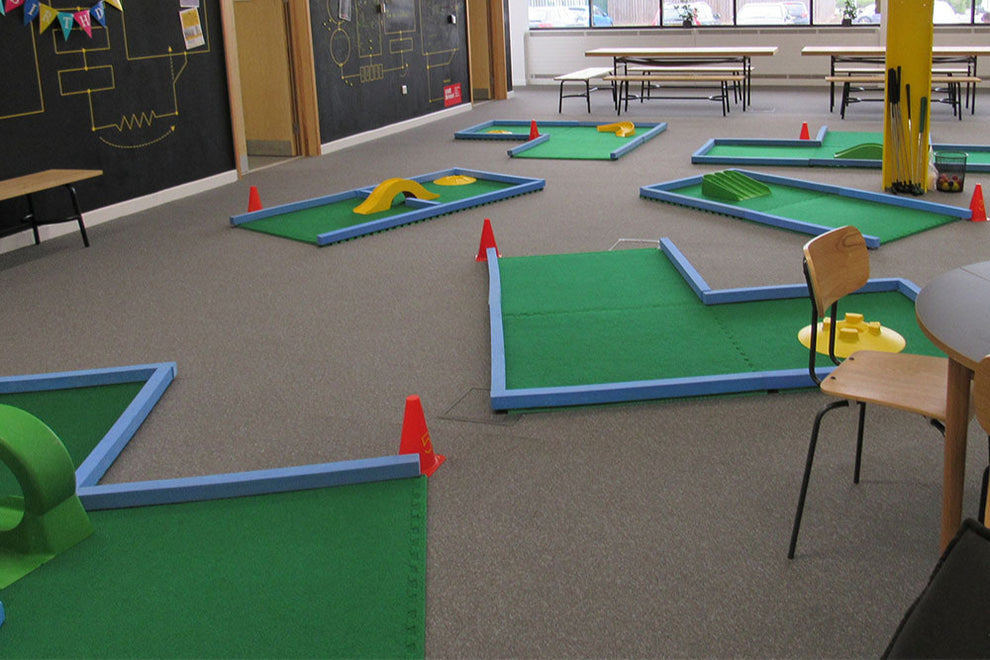 Mini Finger Golf Course Supersize Mini Golf Course (9 Hole) – Putterfingers.com